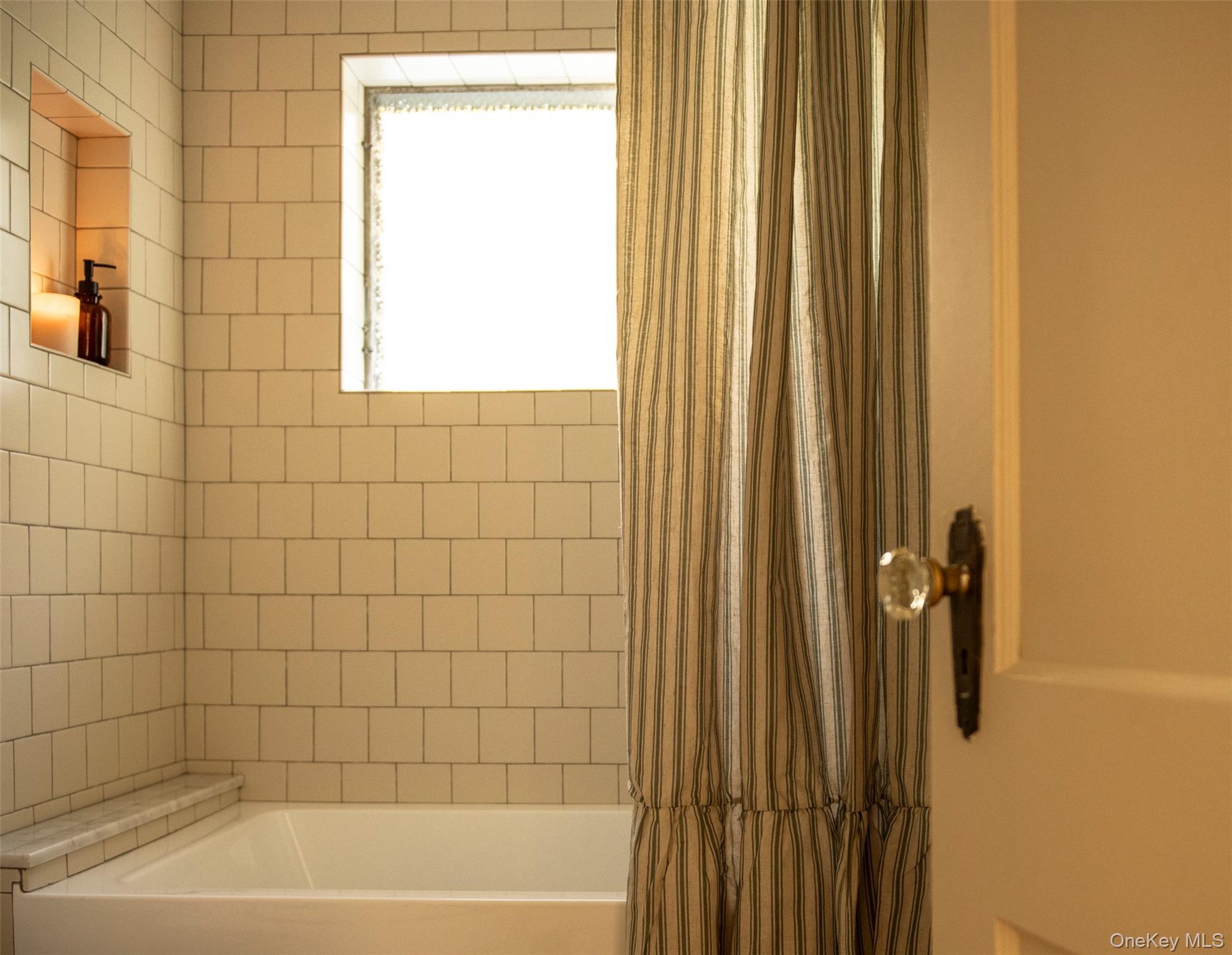 Single Family Staples Ulster County, NY 12401, MLS-928794-16