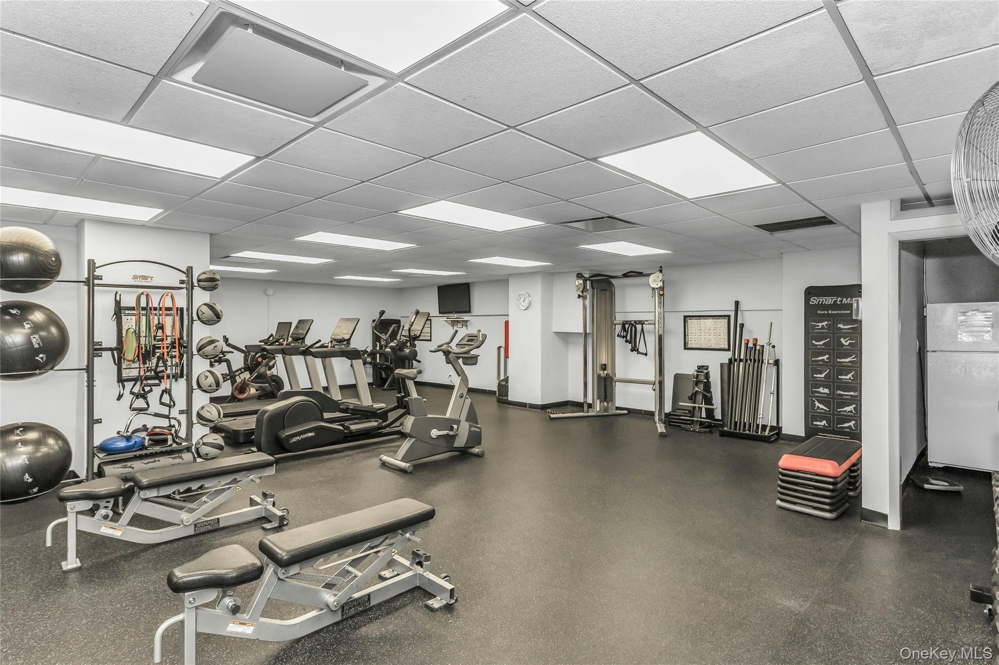 Coop Neptune  Nassau County, NY 11561, MLS-928799-23