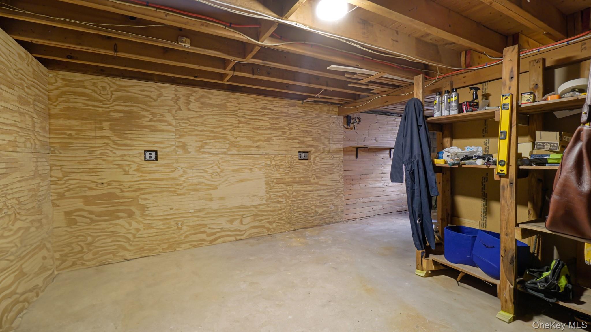 Single Family Fir Grove  Suffolk County, NY 11779, MLS-928815-16