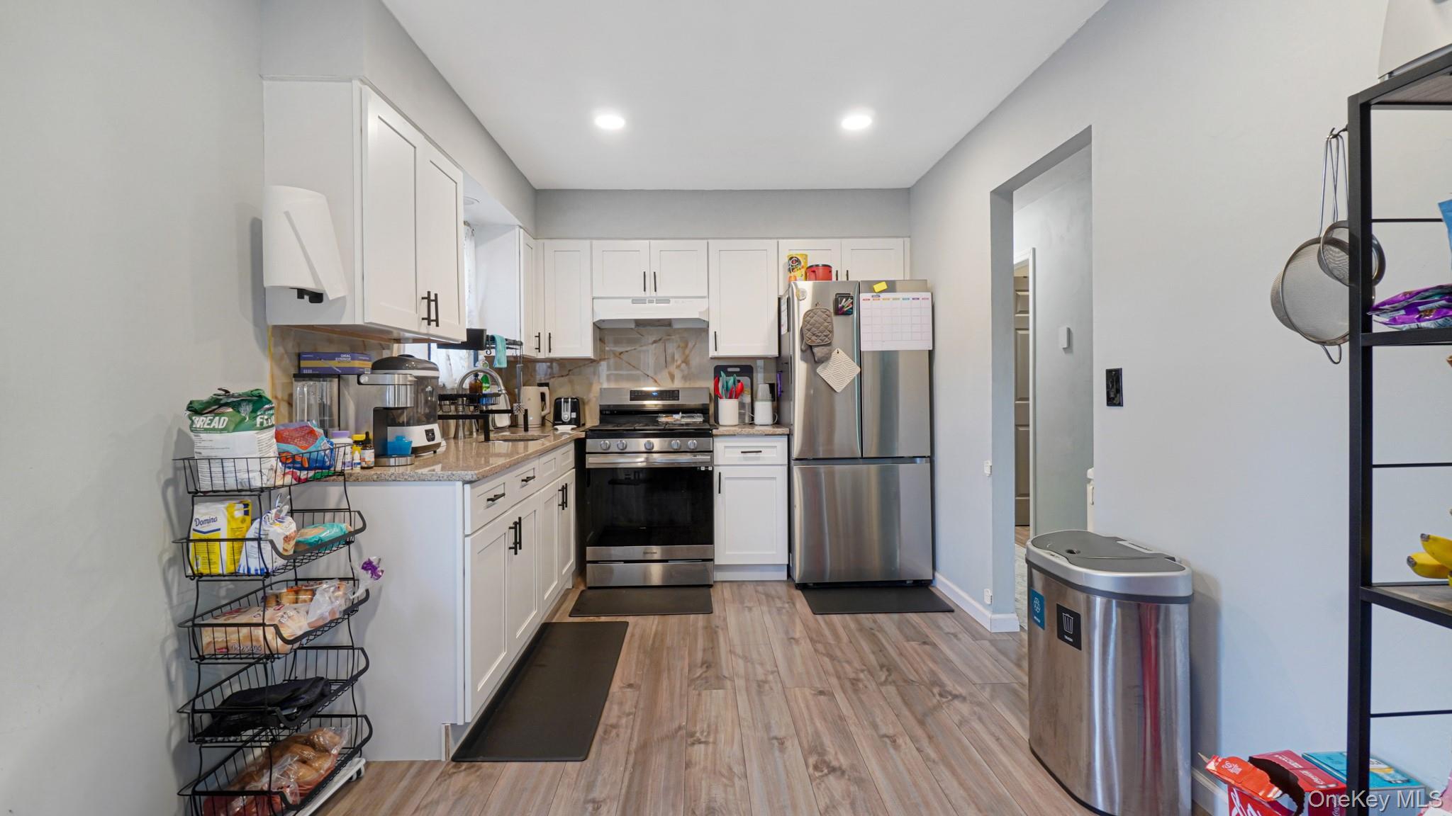 Single Family Fir Grove  Suffolk County, NY 11779, MLS-928815-8