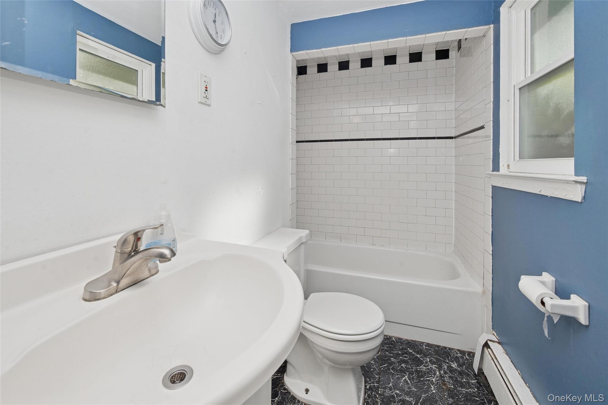 Single Family Andrew  Suffolk County, NY 11752, MLS-928820-28