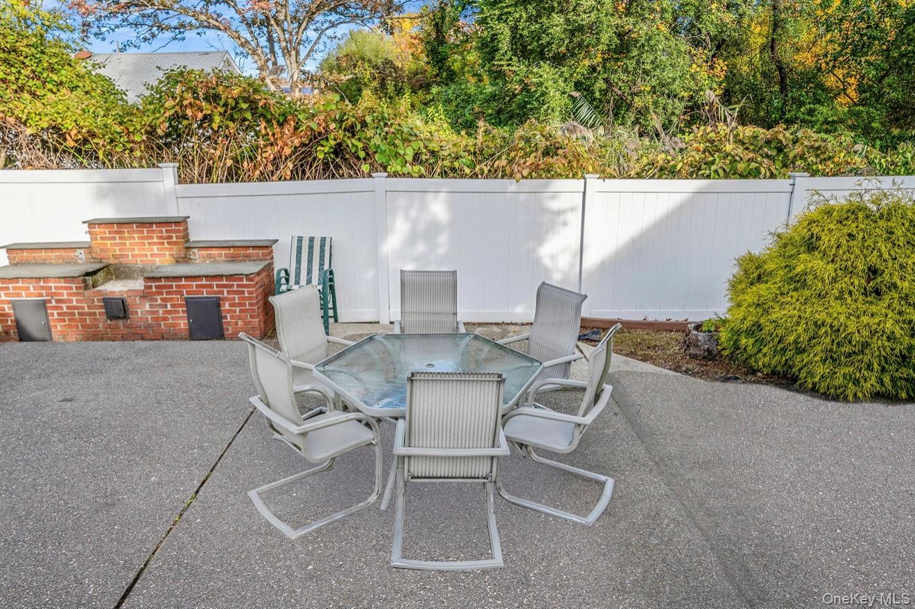 Single Family Lenox  Suffolk County, NY 11757, MLS-928821-26