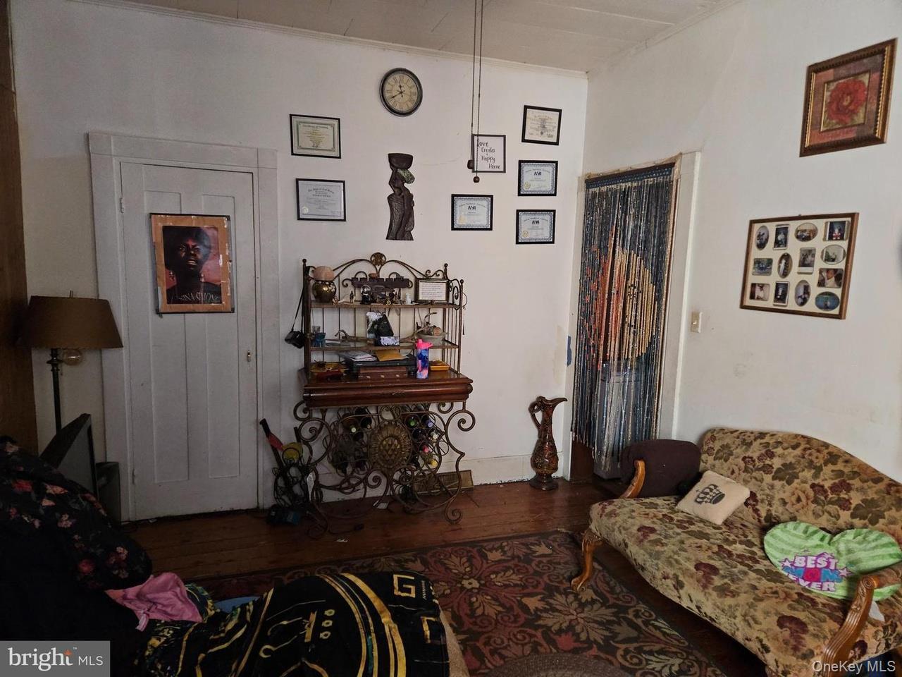 Single Family W Broadway Out Of Area, NY 08079, MLS-928837-13