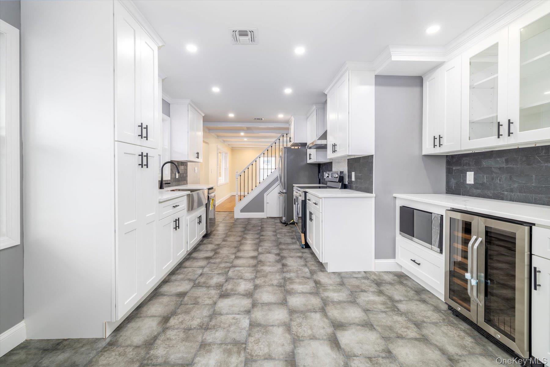 Single Family Heather  Nassau County, NY 11756, MLS-928841-4