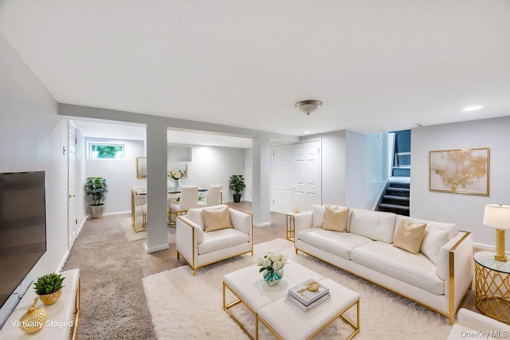 Single Family Riviera Nassau County, NY 11758, MLS-928847-35