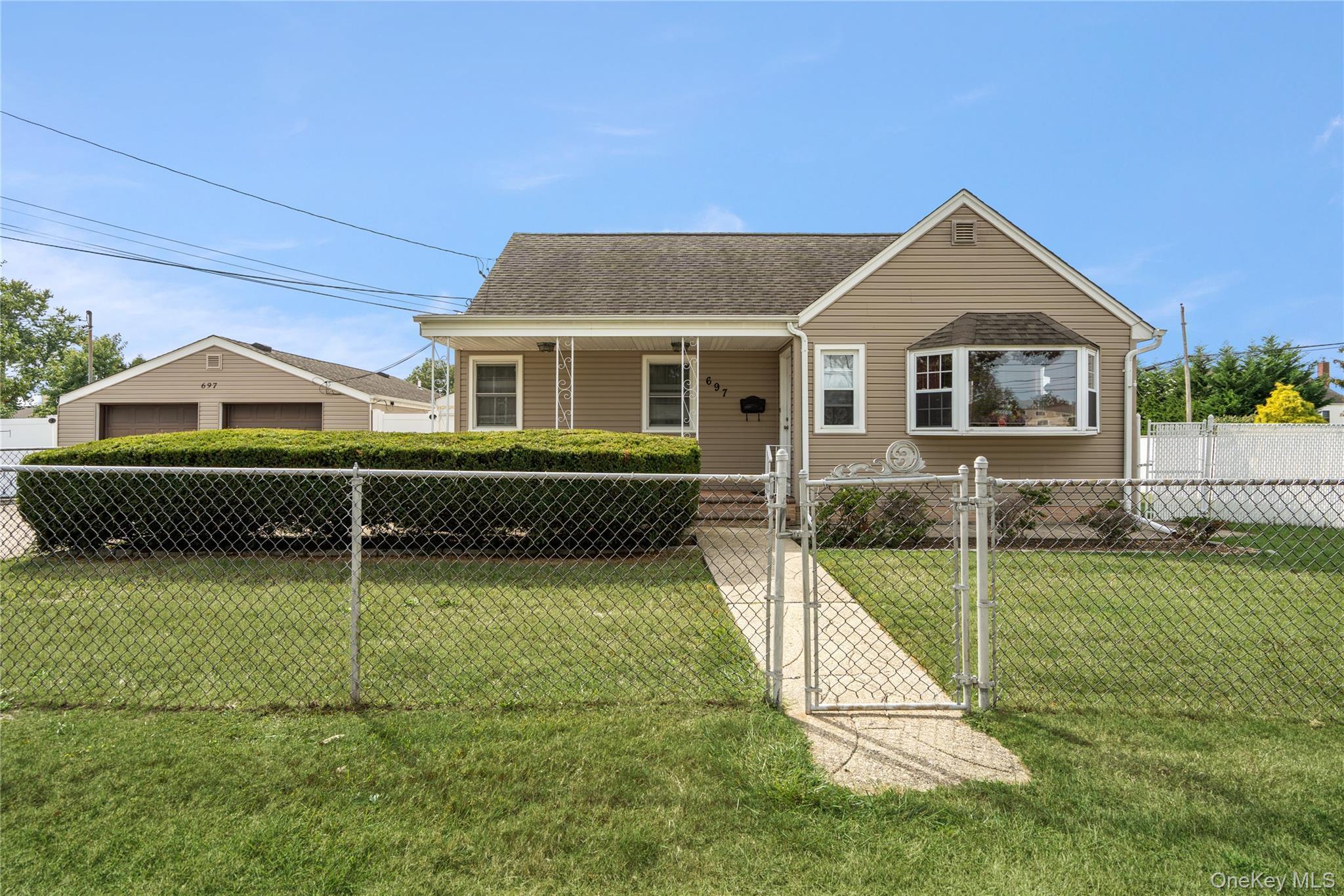 Single Family Fulton  Suffolk County, NY 11757, MLS-928865-2