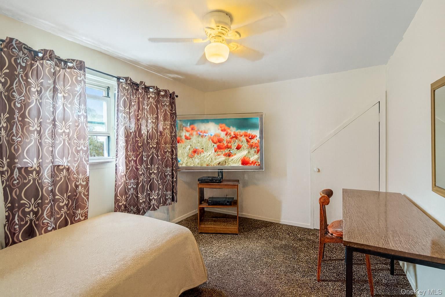 Single Family Fulton  Suffolk County, NY 11757, MLS-928865-32