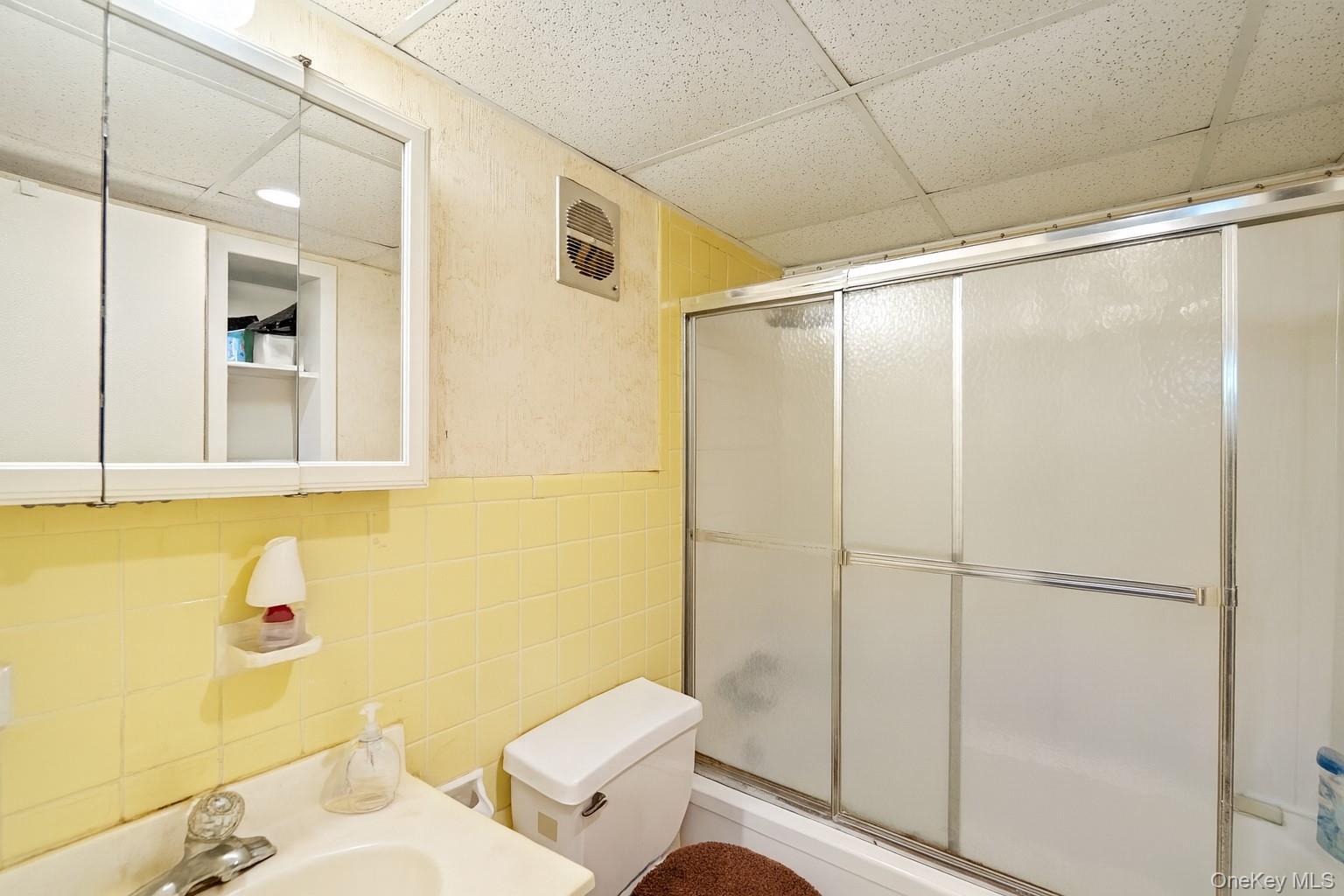 Single Family Fulton  Suffolk County, NY 11757, MLS-928865-35