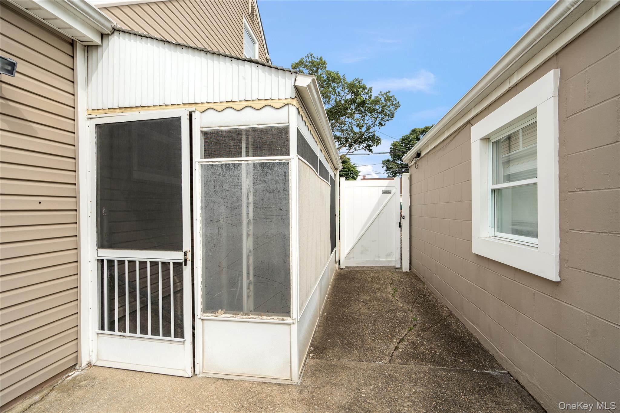 Single Family Fulton  Suffolk County, NY 11757, MLS-928865-39