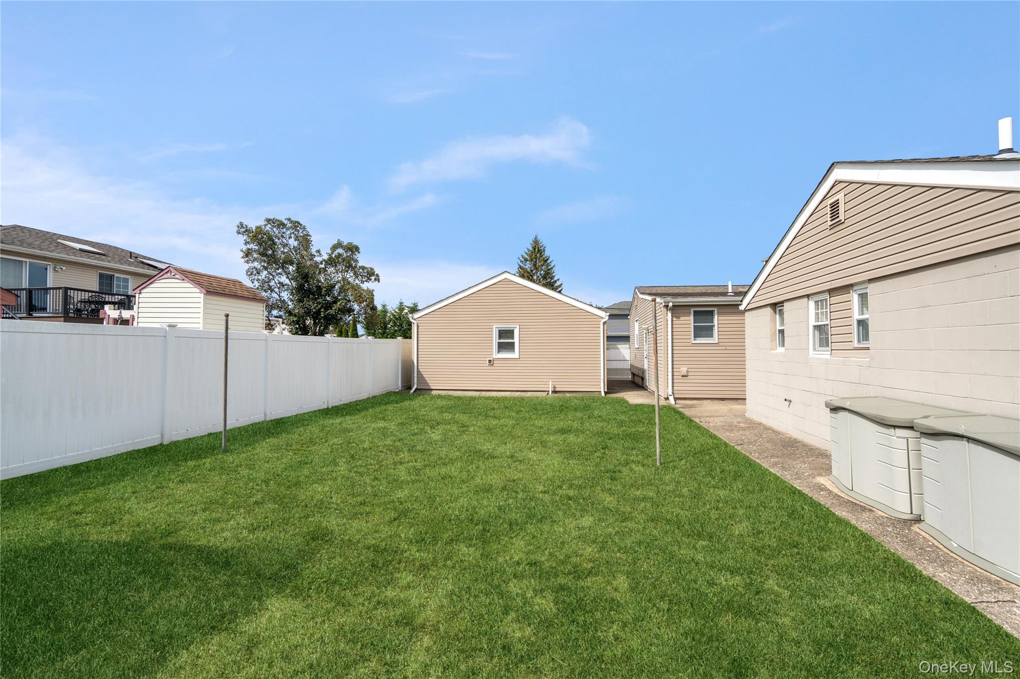 Single Family Fulton  Suffolk County, NY 11757, MLS-928865-43