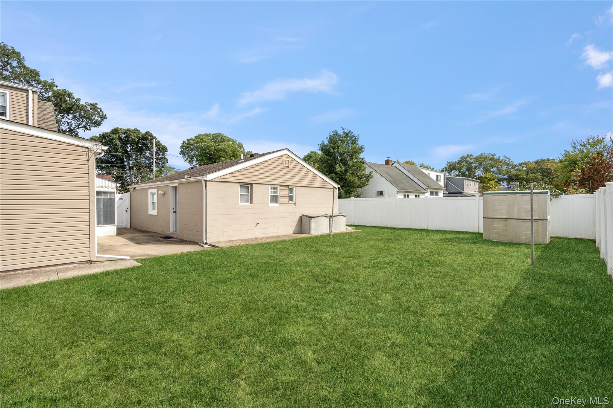 Single Family Fulton  Suffolk County, NY 11757, MLS-928865-45