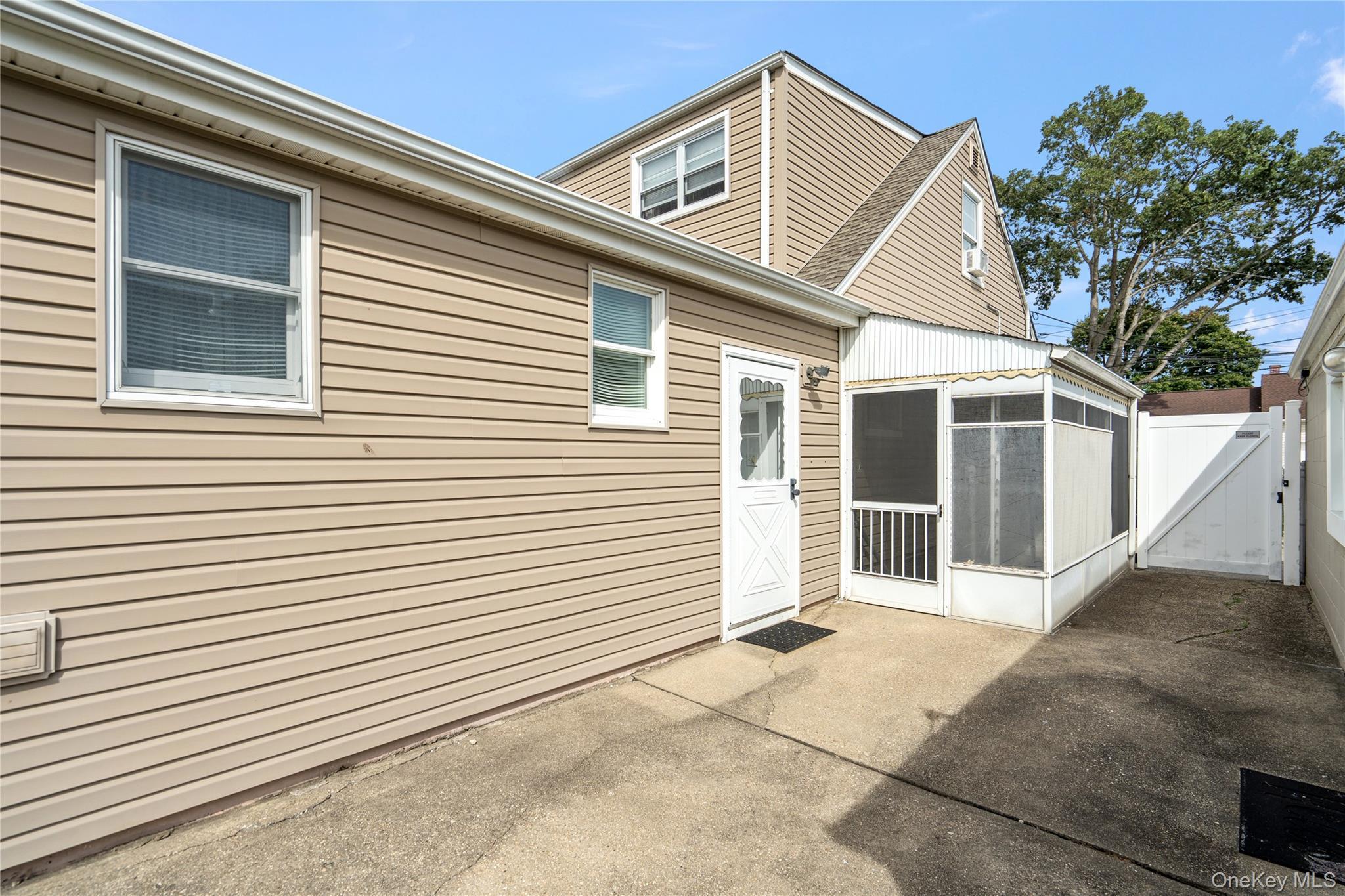 Single Family Fulton  Suffolk County, NY 11757, MLS-928865-47