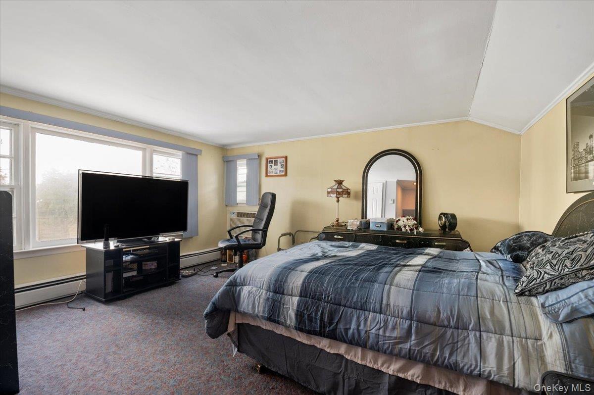 Single Family Bradford  Nassau County, NY 11714, MLS-928874-12