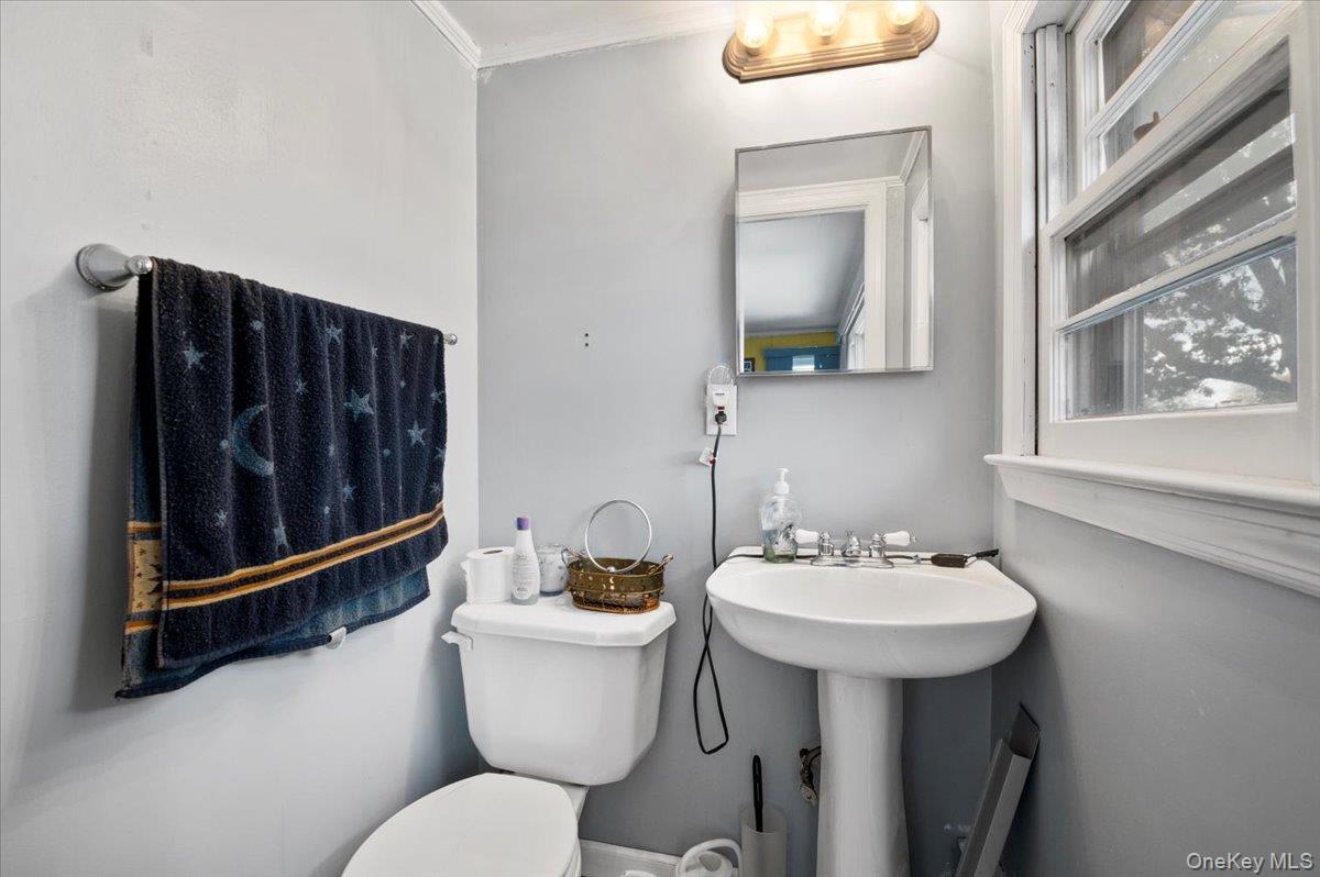 Single Family Bradford  Nassau County, NY 11714, MLS-928874-15