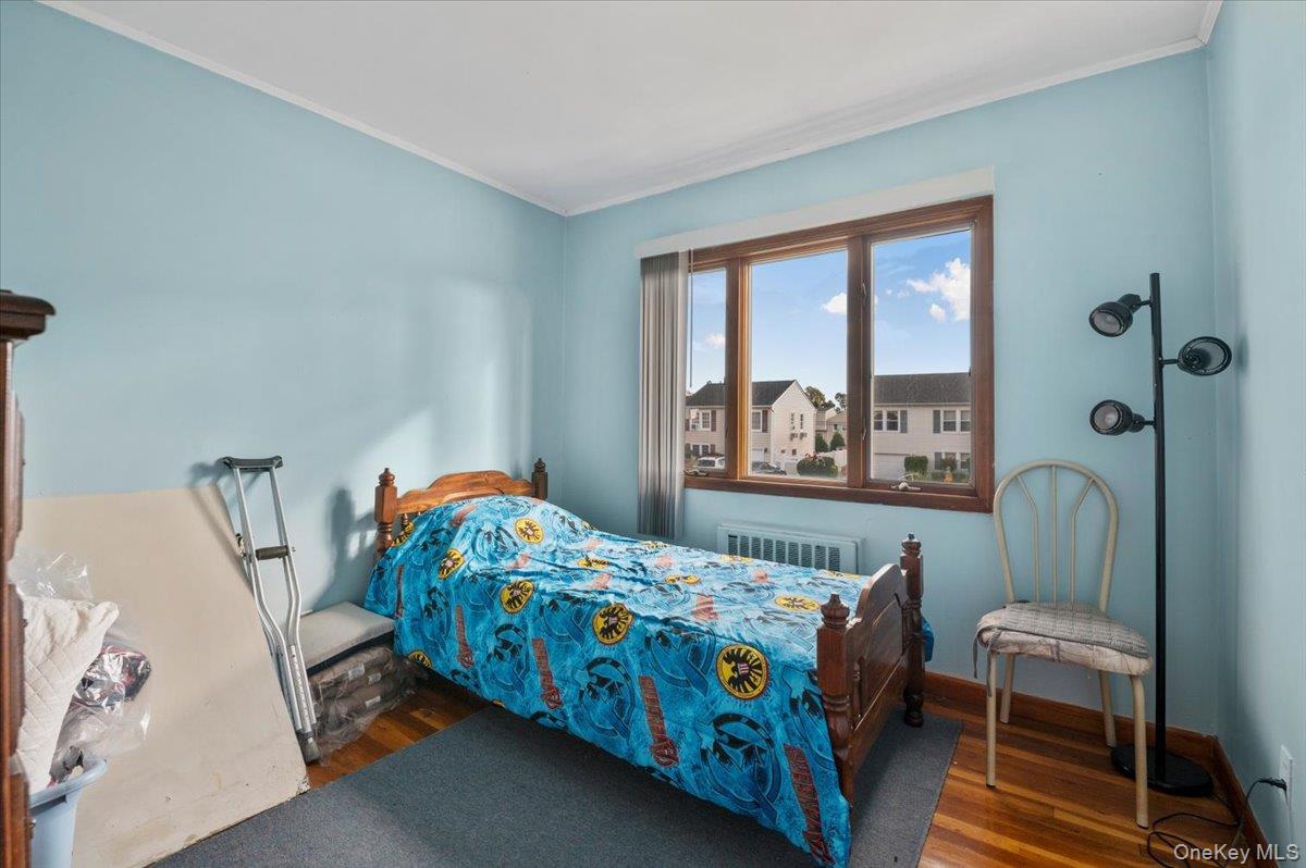 Single Family Bradford  Nassau County, NY 11714, MLS-928874-8