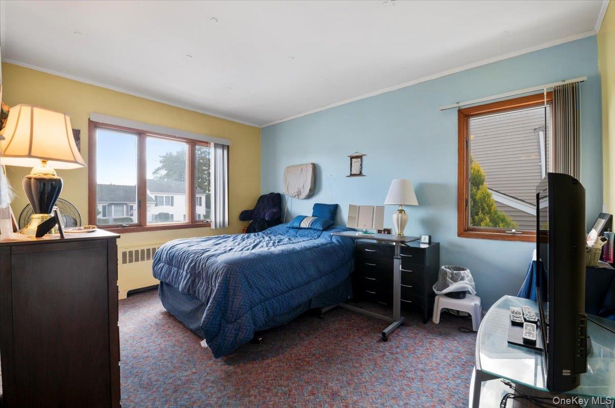 Single Family Bradford  Nassau County, NY 11714, MLS-928874-9