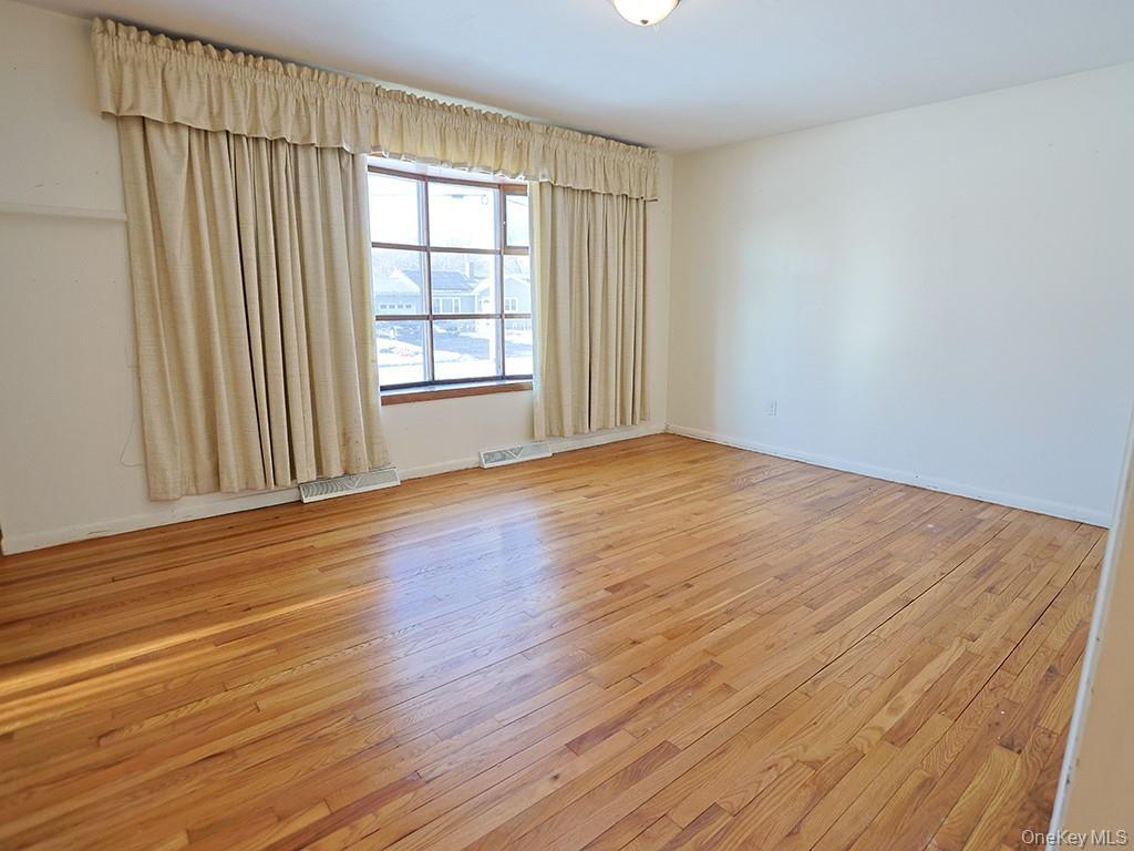 Single Family Freida  Orange County, NY 12549, MLS-928903-7