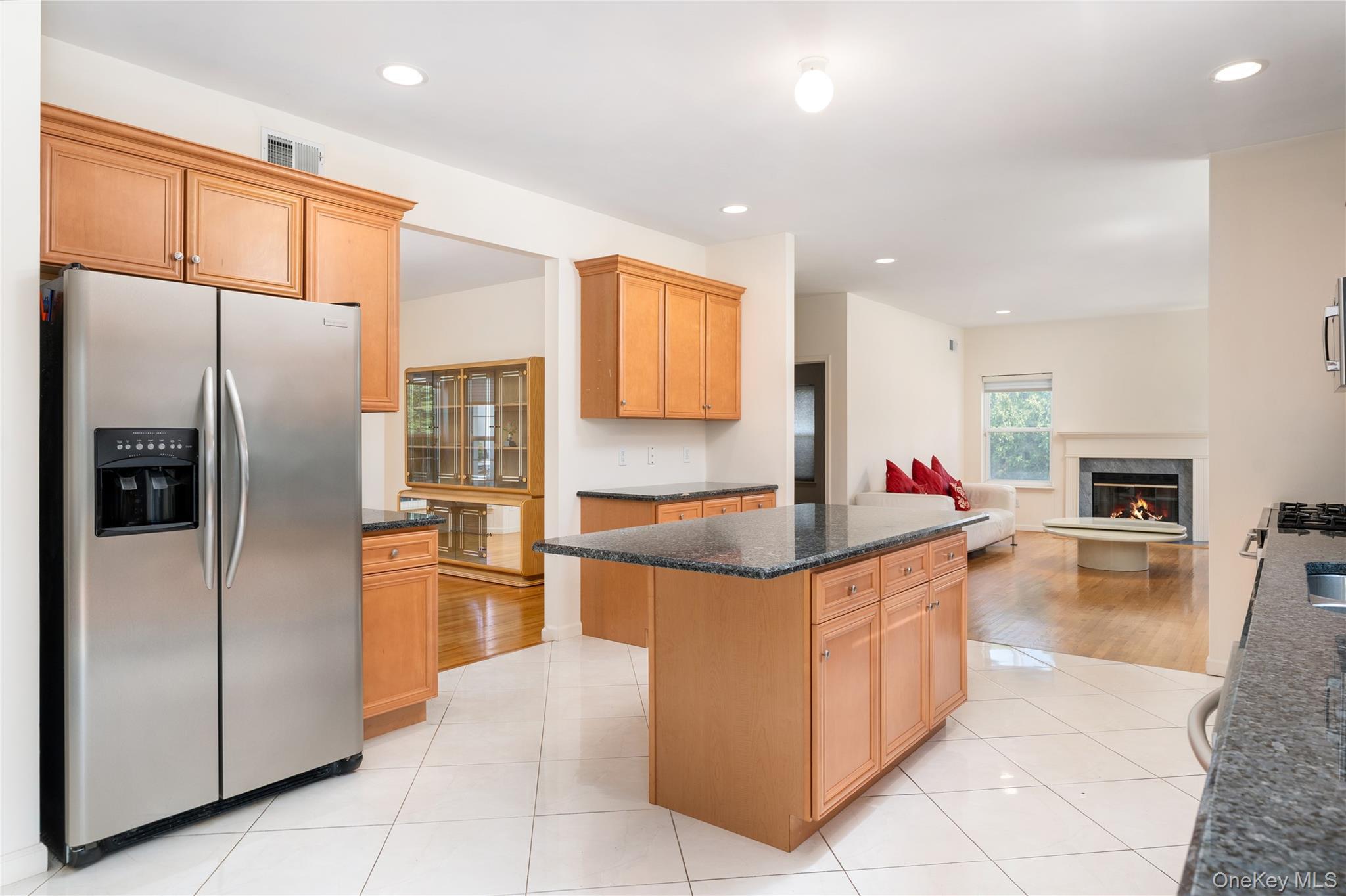 Single Family Island  Suffolk County, NY 11766, MLS-928904-8