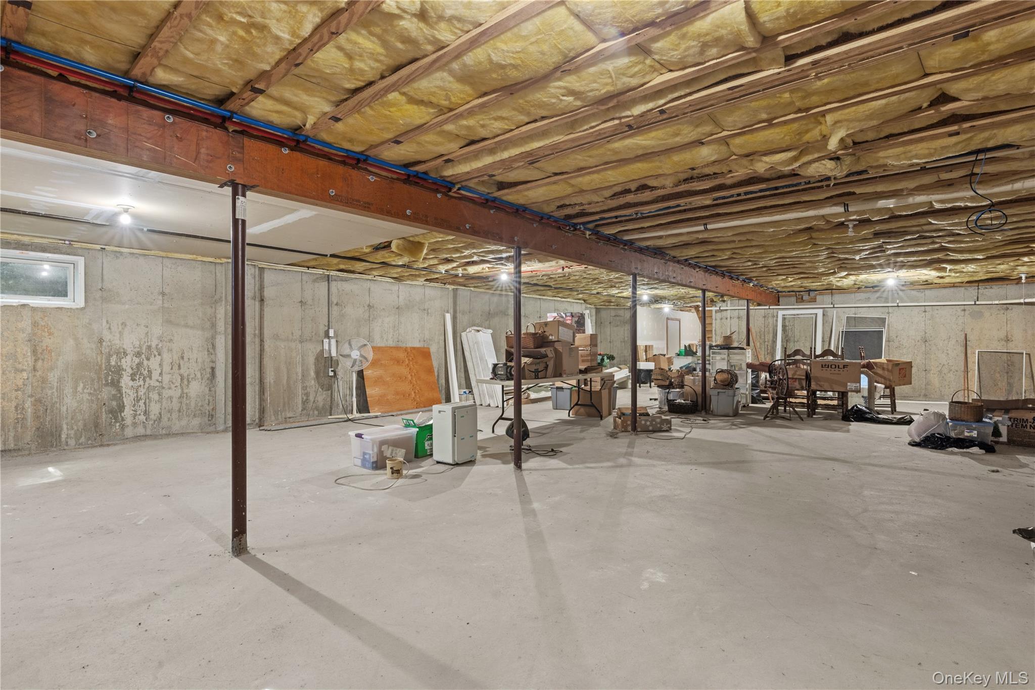 Single Family Peconic Bay  Suffolk County, NY 11901, MLS-928908-23