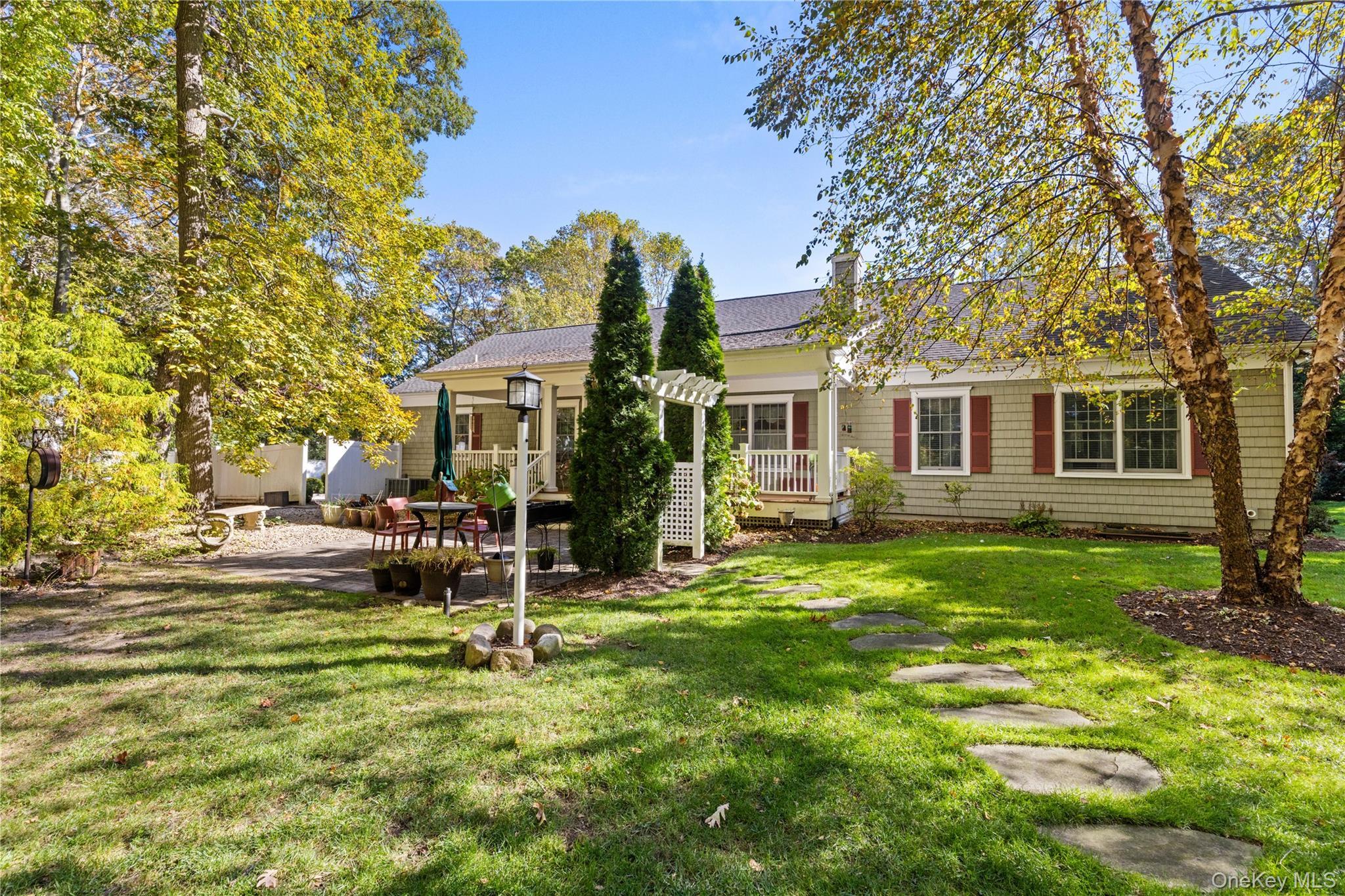 Single Family Peconic Bay  Suffolk County, NY 11901, MLS-928908-32