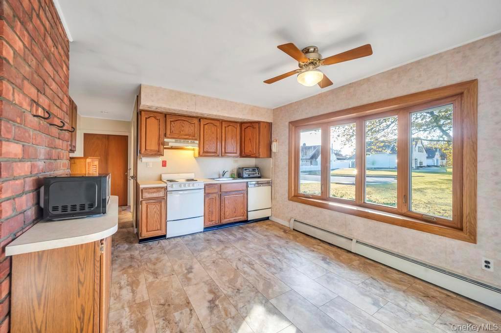 Single Family Fireplace  Nassau County, NY 11801, MLS-928920-20