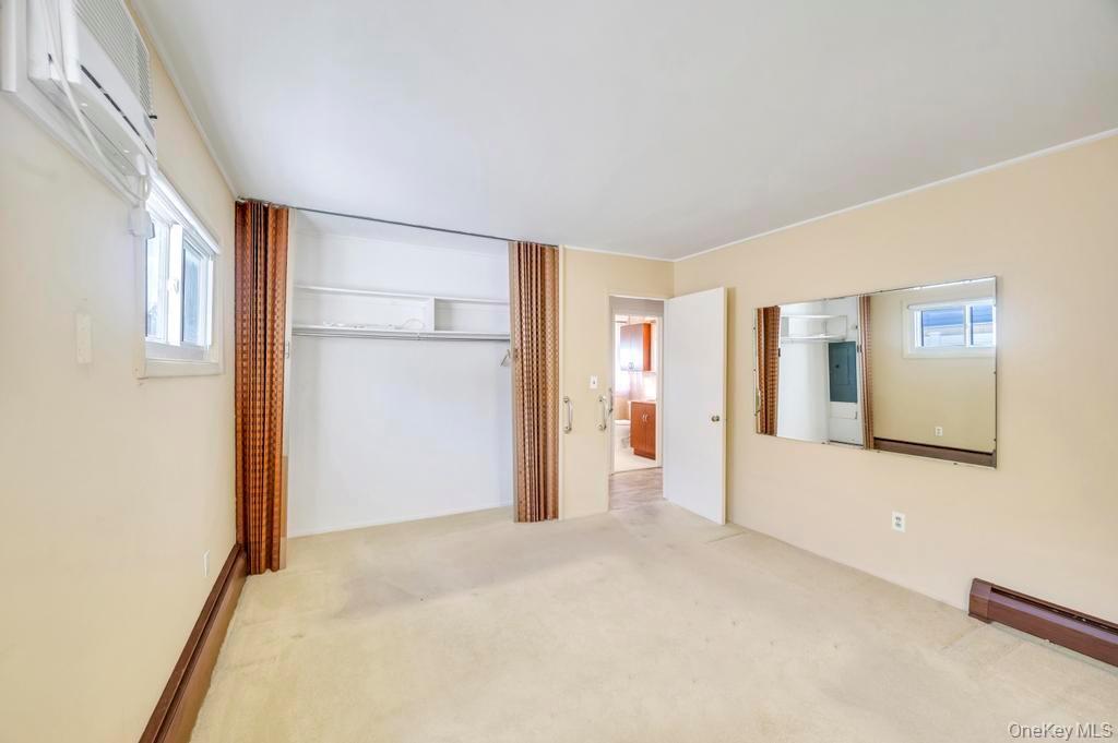 Single Family Fireplace  Nassau County, NY 11801, MLS-928920-29