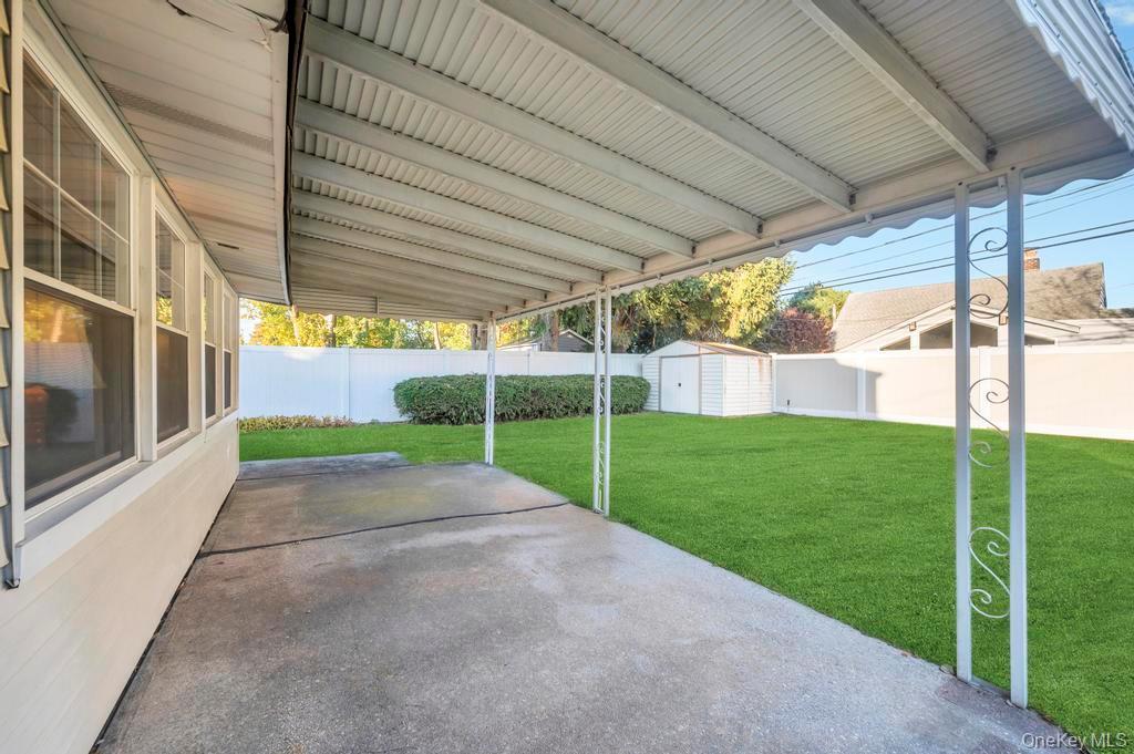 Single Family Fireplace  Nassau County, NY 11801, MLS-928920-8