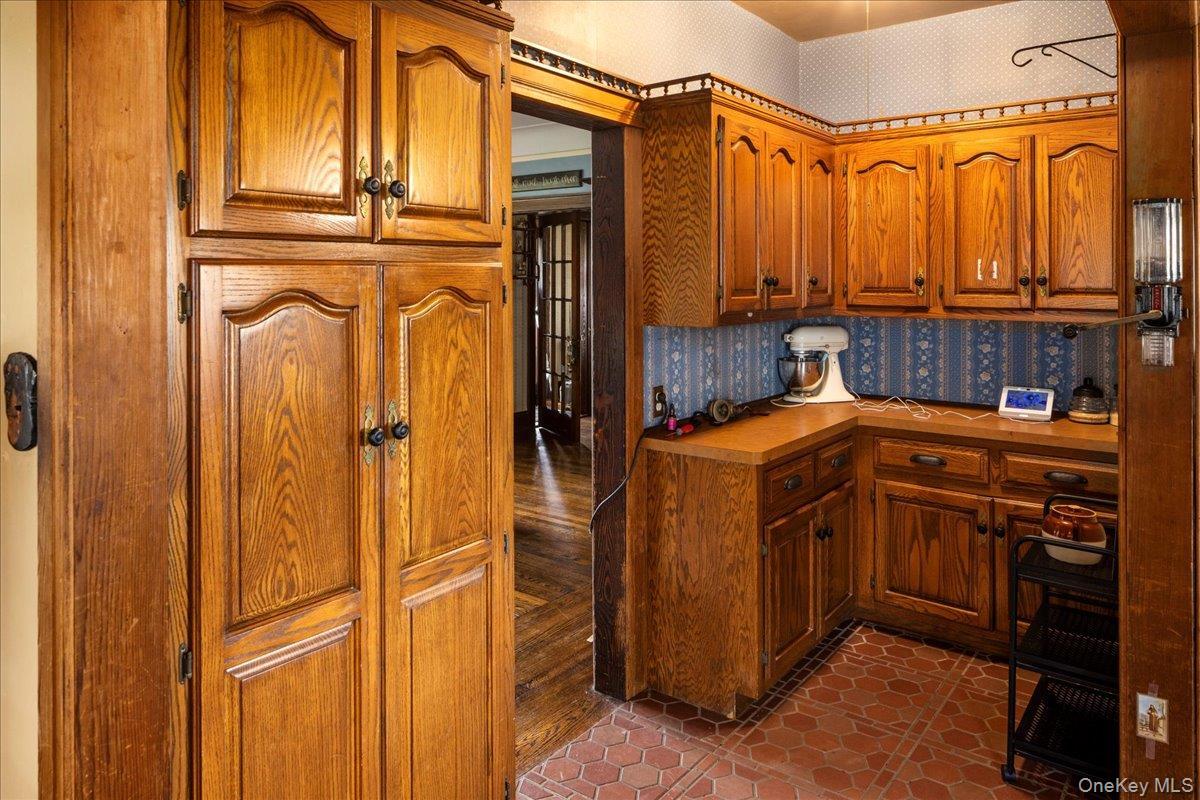 Single Family Mineola Nassau County, NY 11501, MLS-928924-17