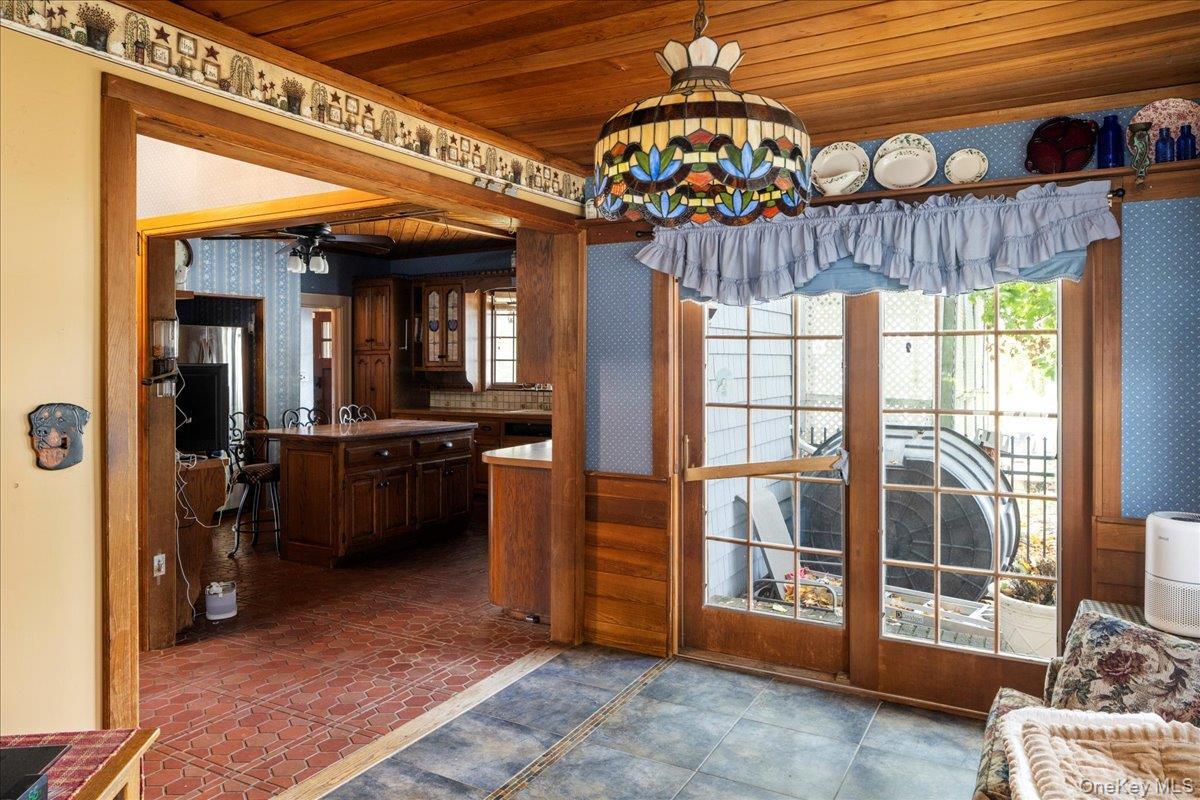 Single Family Mineola Nassau County, NY 11501, MLS-928924-22