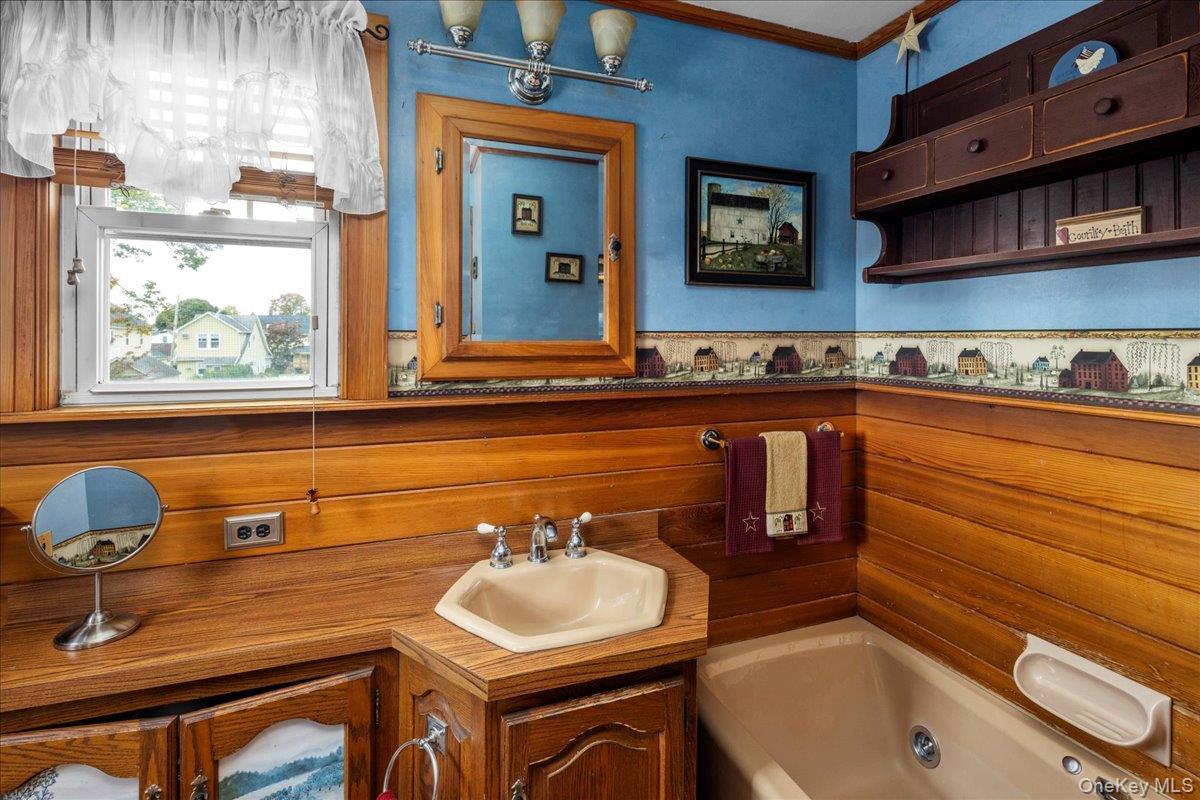 Single Family Mineola Nassau County, NY 11501, MLS-928924-26