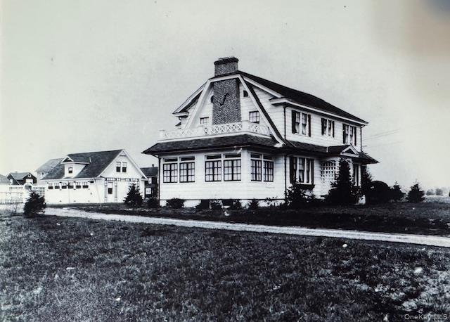 Single Family Mineola Nassau County, NY 11501, MLS-928924-3