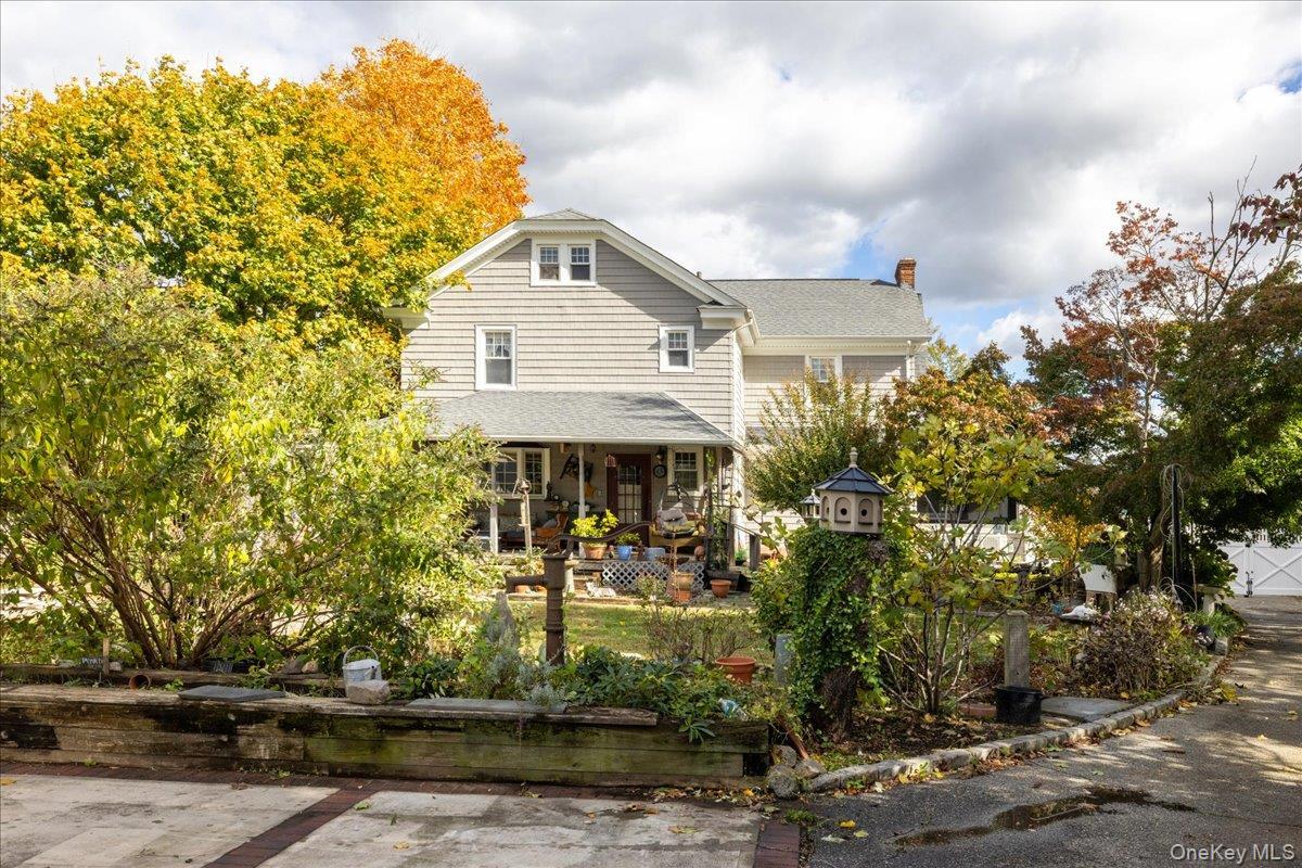 Single Family Mineola Nassau County, NY 11501, MLS-928924-33