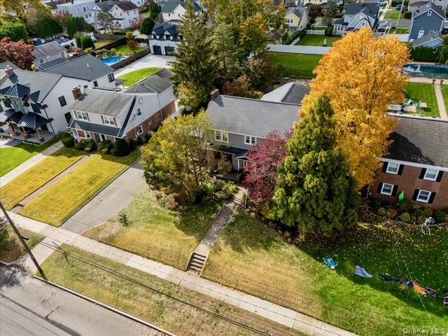 Single Family Mineola Nassau County, NY 11501, MLS-928924-5