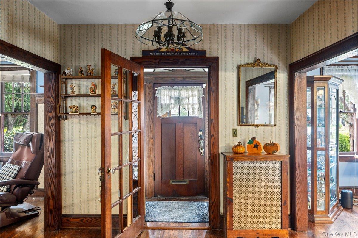 Single Family Mineola Nassau County, NY 11501, MLS-928924-9