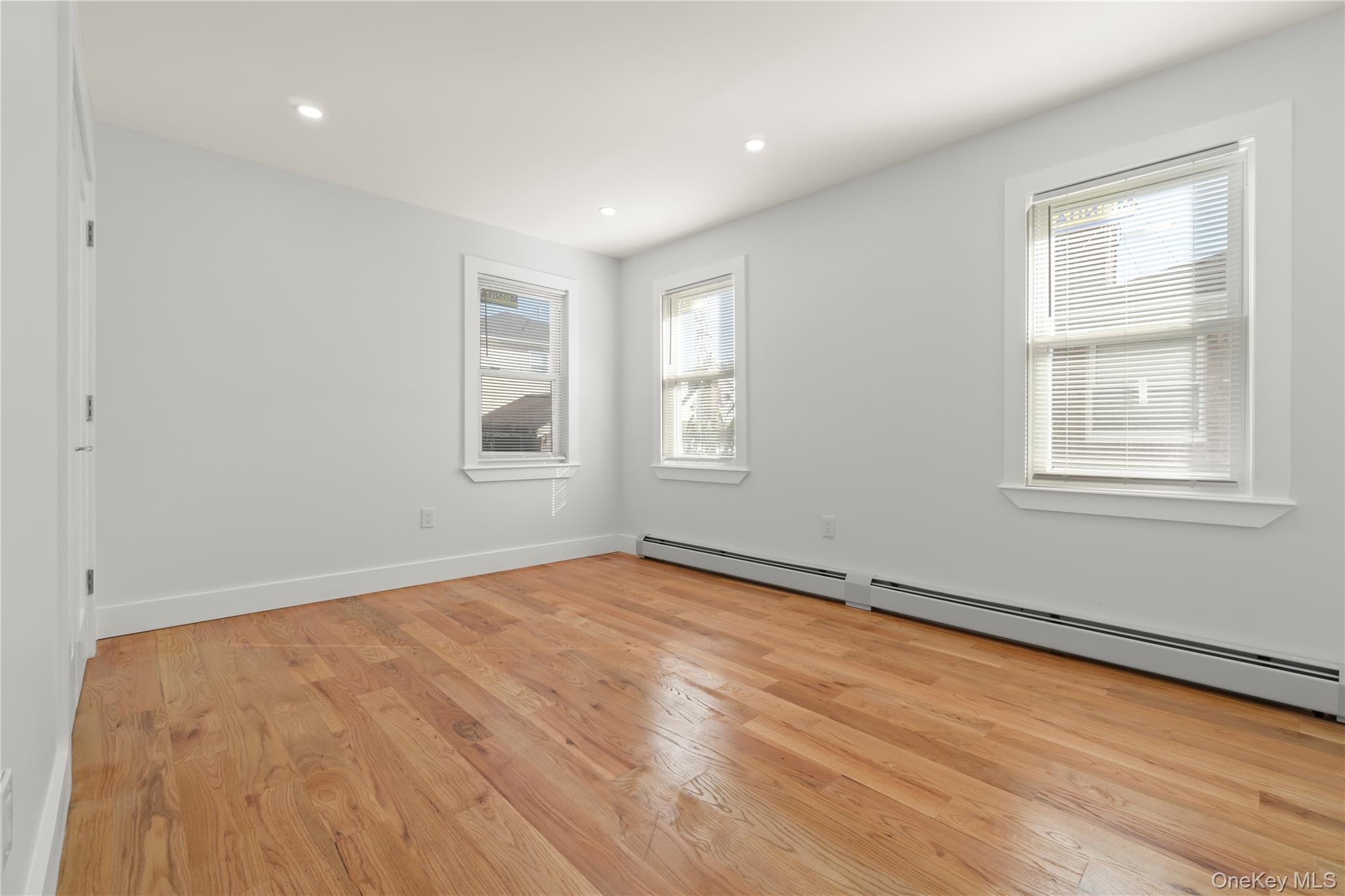 Single Family 147th Queens, NY 11422, MLS-928926-10