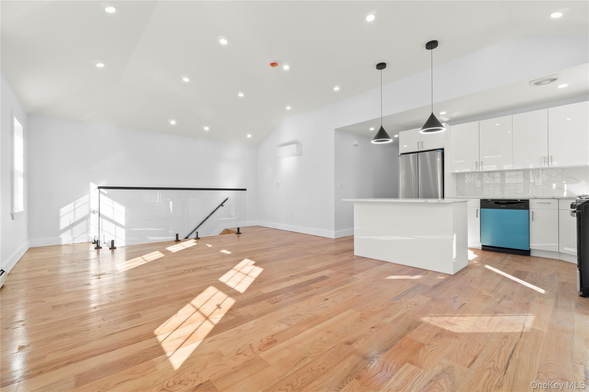 Single Family 147th Queens, NY 11422, MLS-928926-16