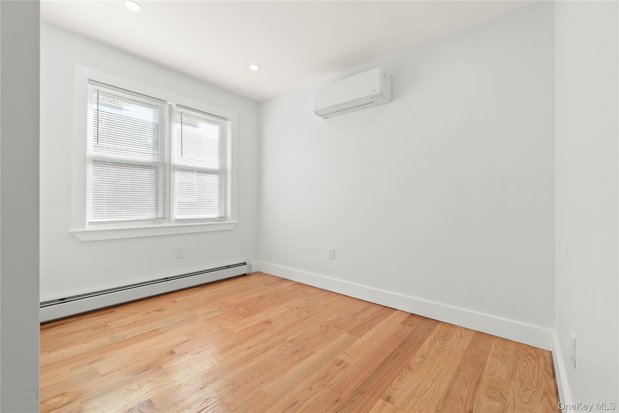 Single Family 147th Queens, NY 11422, MLS-928926-9