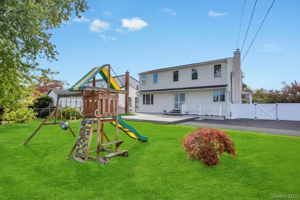 Single Family Andover  Nassau County, NY 11801, MLS-928928-24