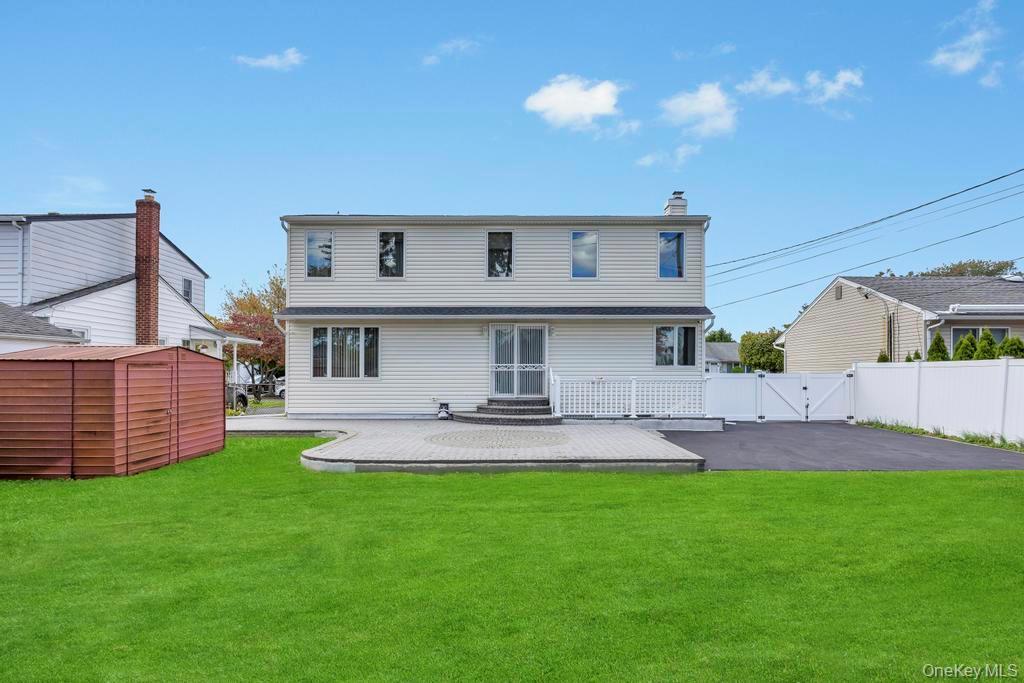 Single Family Andover  Nassau County, NY 11801, MLS-928928-27