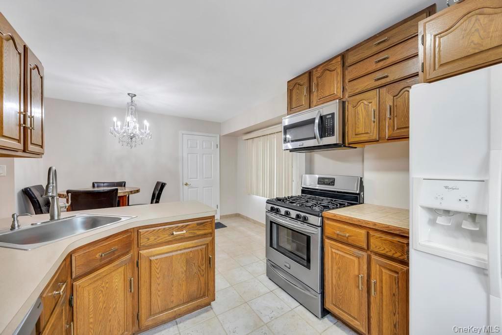 Single Family Andover  Nassau County, NY 11801, MLS-928928-4