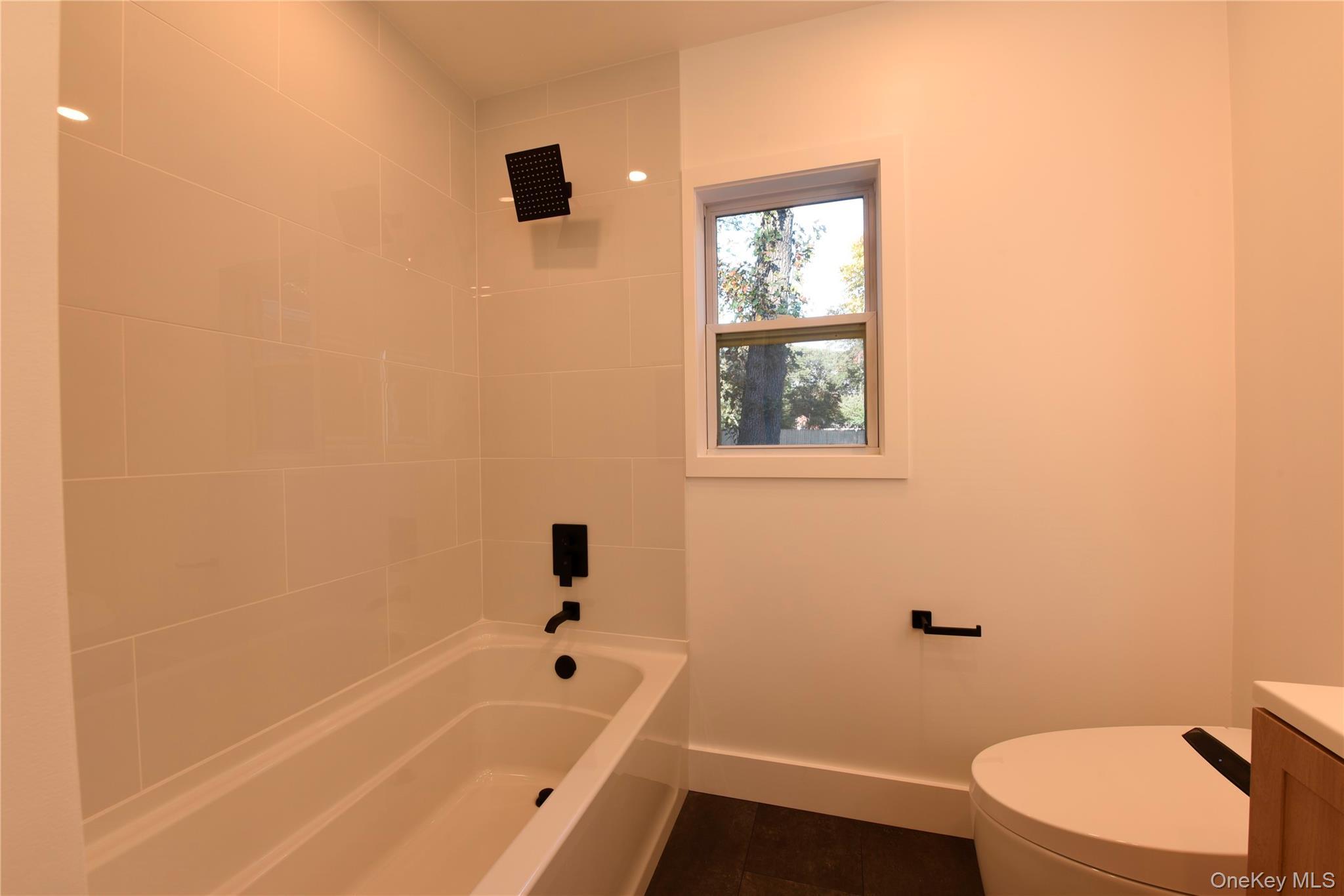 Single Family Pardam Knoll  Suffolk County, NY 11764, MLS-928930-12