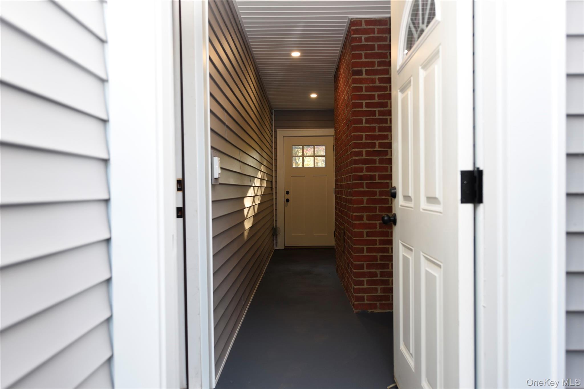 Single Family Pardam Knoll  Suffolk County, NY 11764, MLS-928930-14