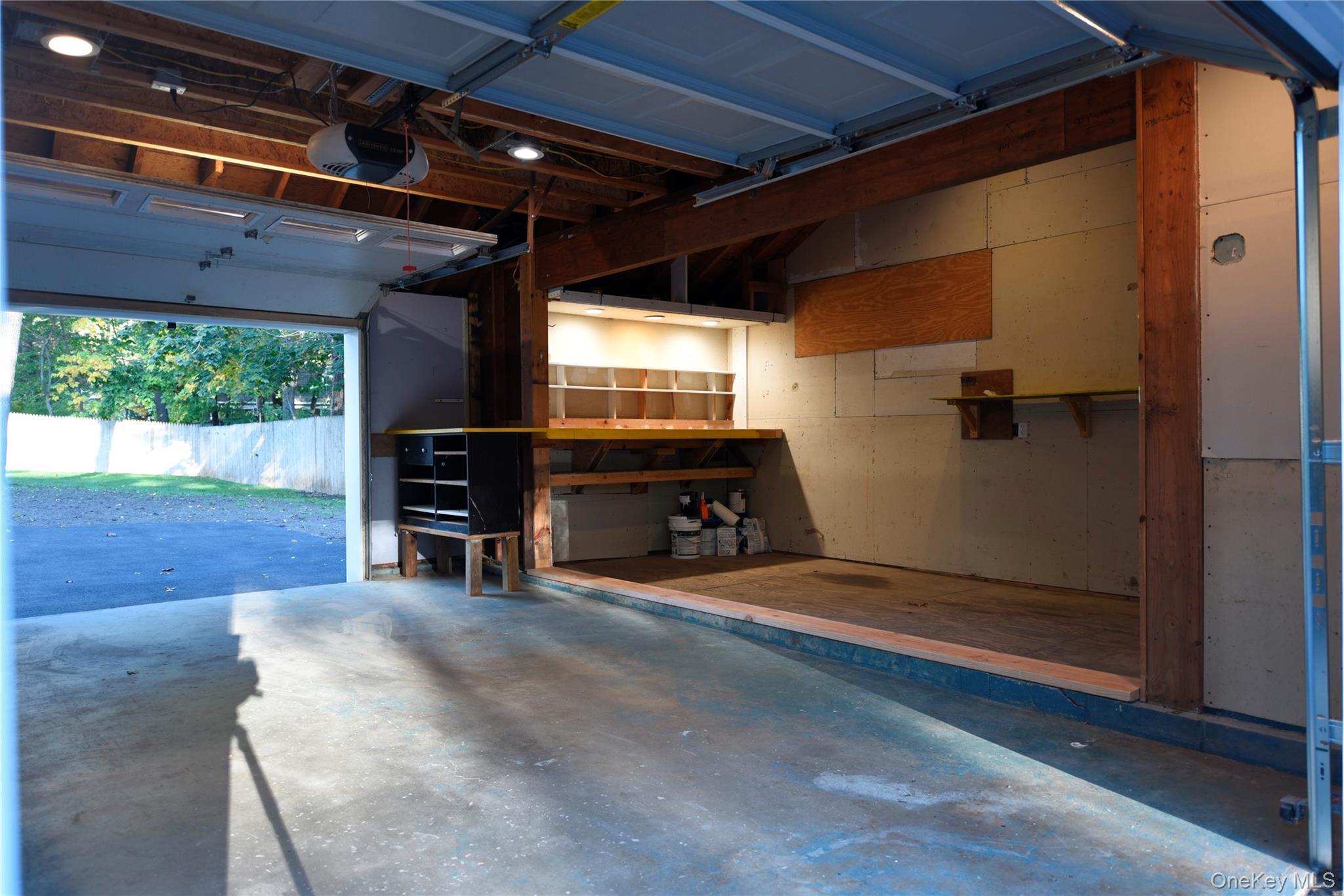 Single Family Pardam Knoll  Suffolk County, NY 11764, MLS-928930-15