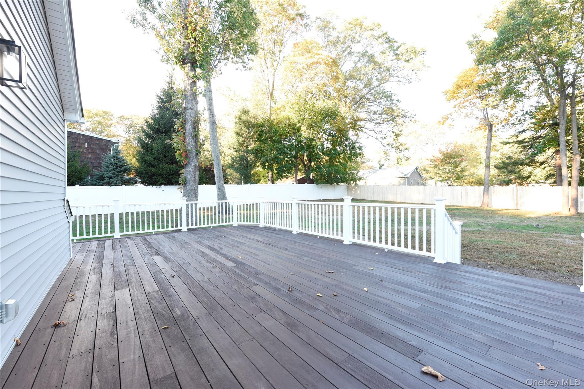 Single Family Pardam Knoll  Suffolk County, NY 11764, MLS-928930-17