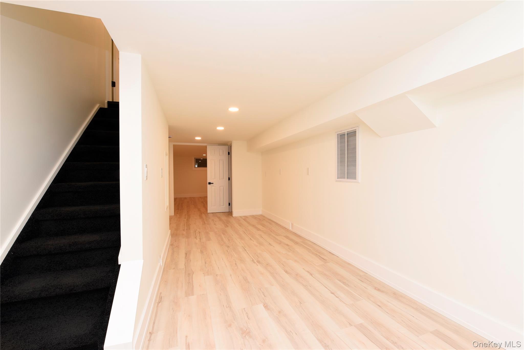 Single Family Pardam Knoll  Suffolk County, NY 11764, MLS-928930-19