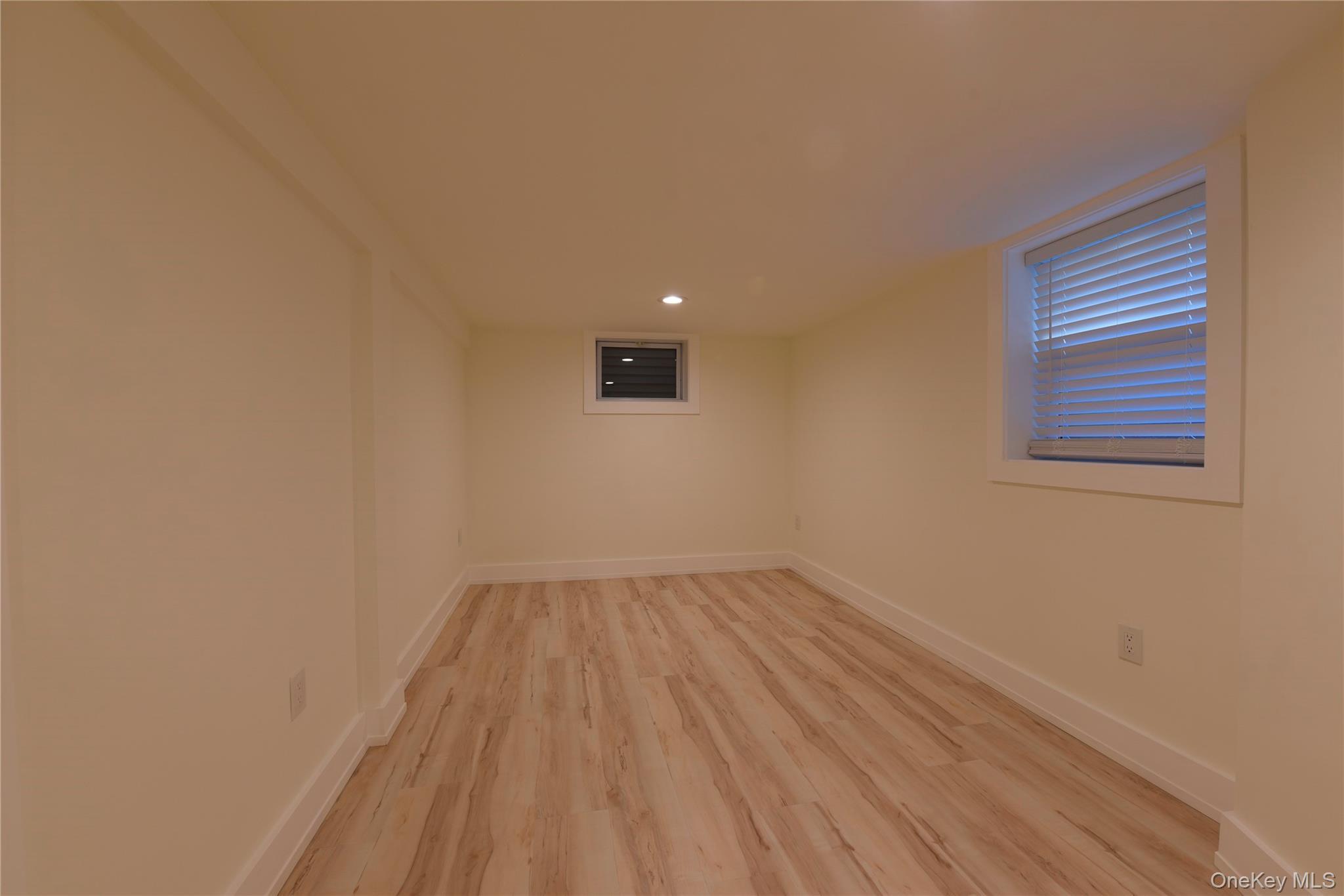 Single Family Pardam Knoll  Suffolk County, NY 11764, MLS-928930-22