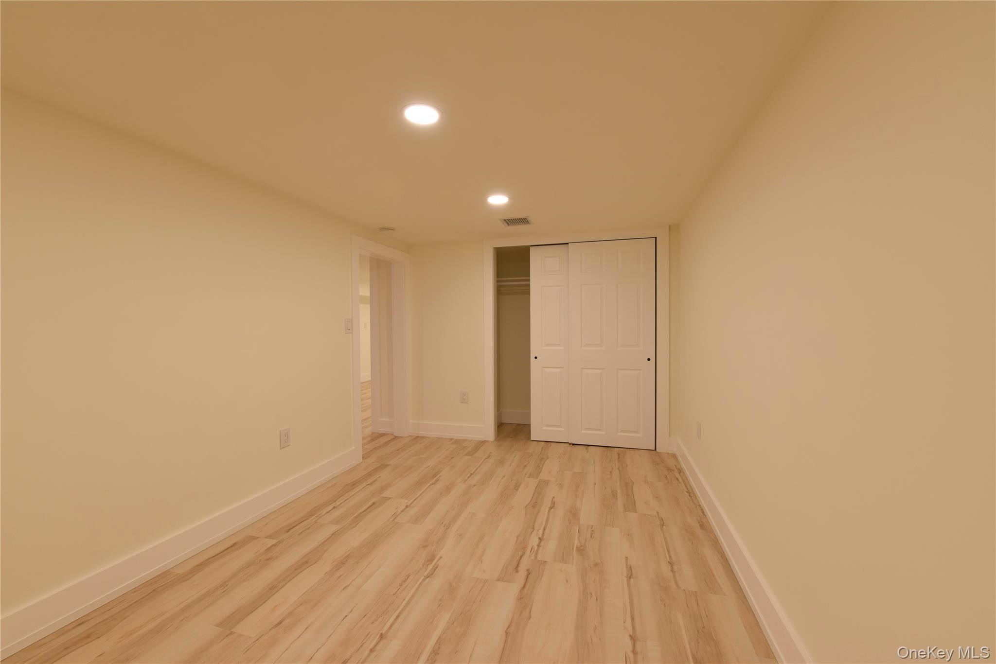 Single Family Pardam Knoll  Suffolk County, NY 11764, MLS-928930-24