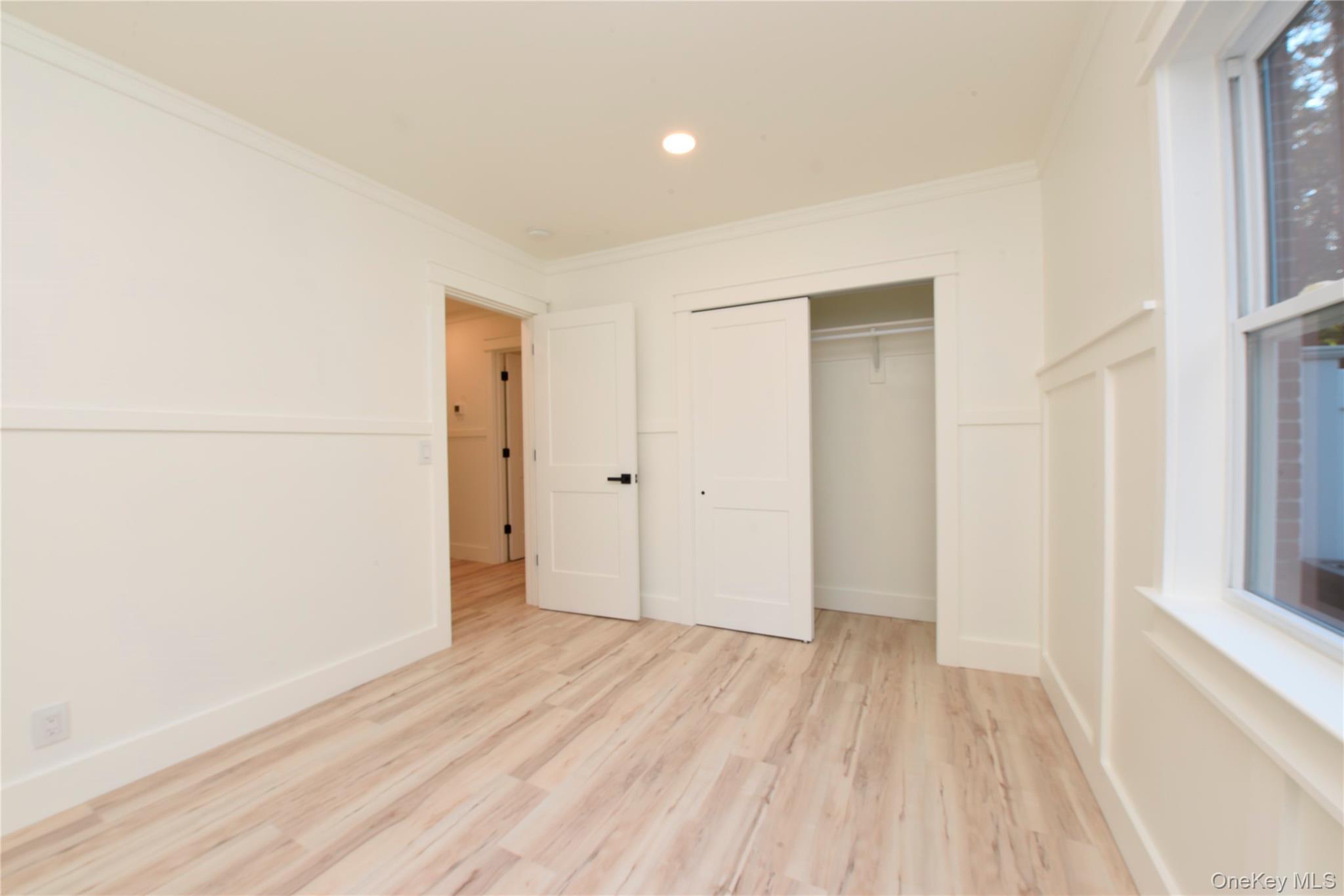 Single Family Pardam Knoll  Suffolk County, NY 11764, MLS-928930-8