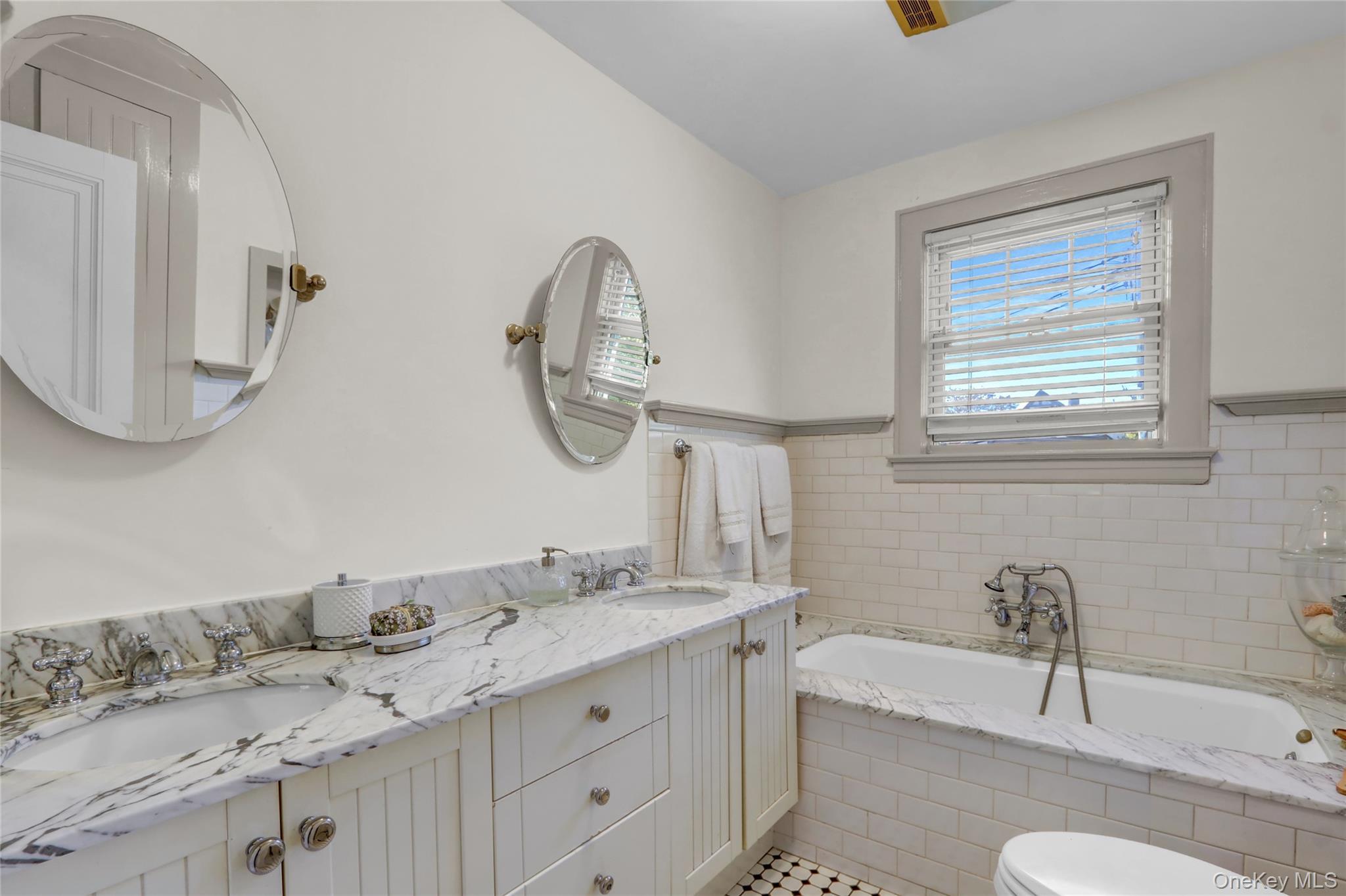 Single Family Browvale Queens, NY 11362, MLS-928951-21