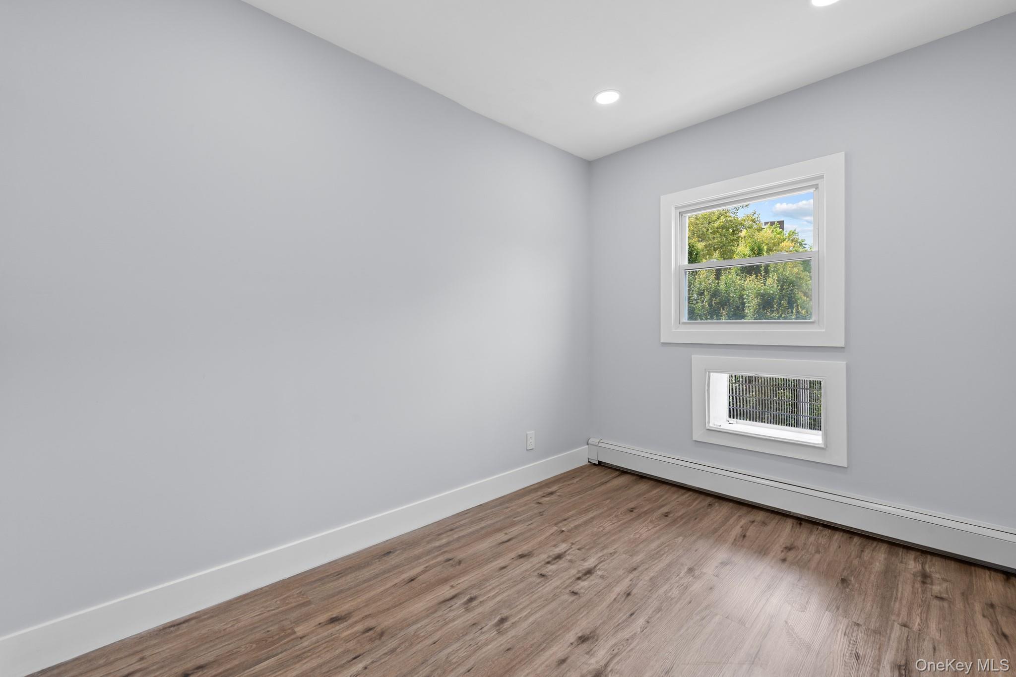 Single Family Van Siclen Brooklyn, NY 11207, MLS-928953-20